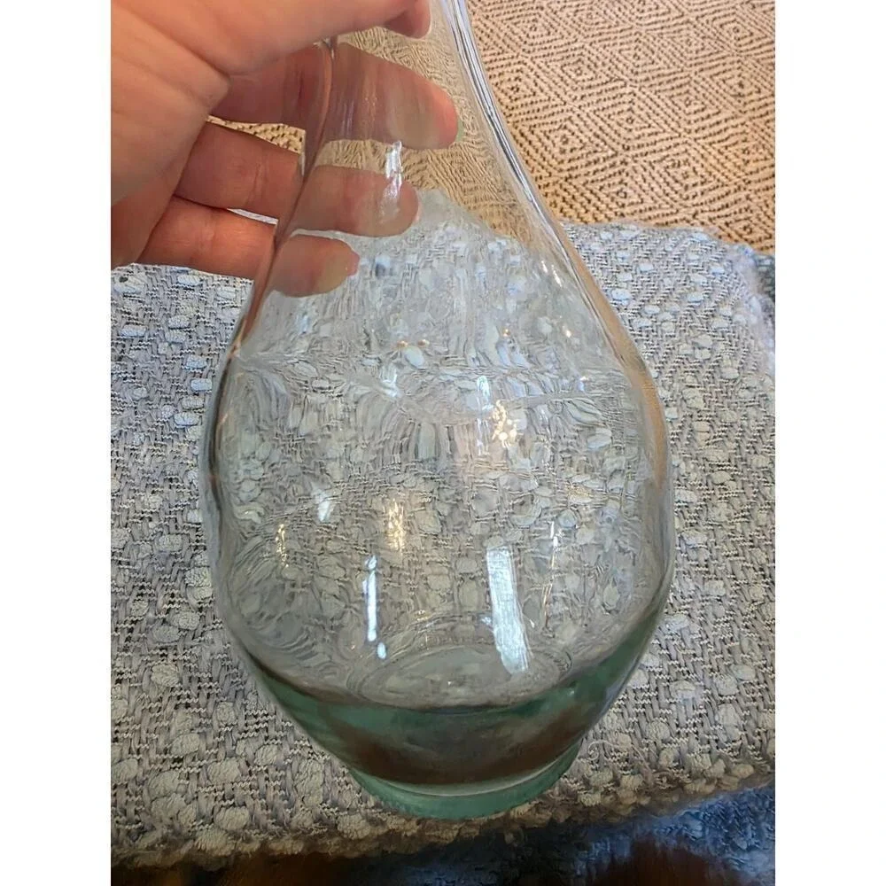 Vintage Clear Glass Bottle Vase 750 ml Embossed Decorative Carafe‎ E2